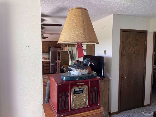 Record player w/lamp, #2869